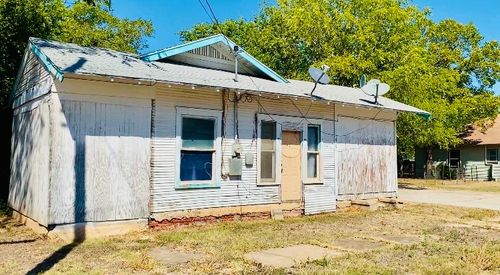 1409 Avenue E, Brownwood, TX, 76801-3857 | Card Image