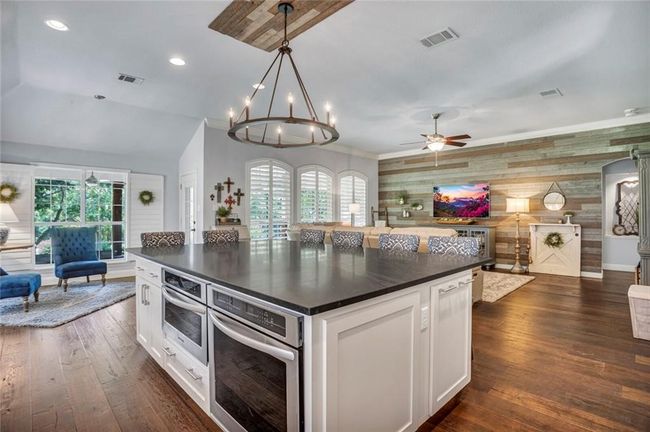 2004 Saint Andrews Dr, House other with 4 bedrooms, 3 bathrooms and 2 parking in Round Rock TX | Image 10
