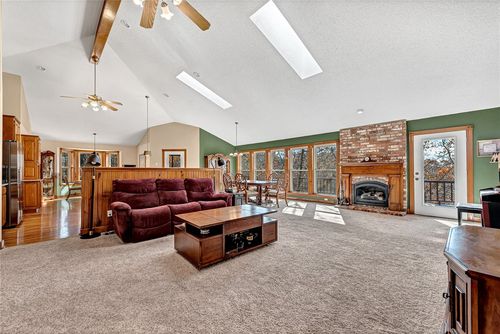 48 Caithness Dr, Bella Vista, AR, 72715-4323 | Card Image