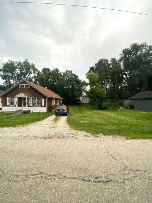 12 Jessie Street, Joliet, IL, 60433 | Card Image