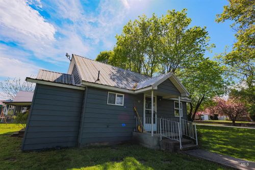 515 8th St, Kamiah, ID, 83536 | Card Image