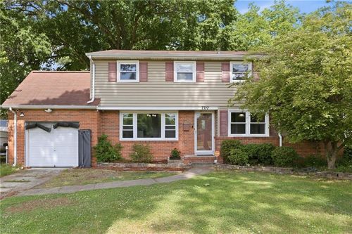 7717 Wildwood Dr, Norfolk, VA, 23518-4422 | Card Image