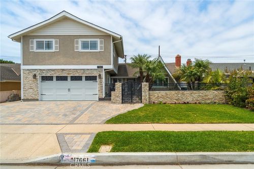17661 Still Harbor Ln, Huntington Beach, CA, 92647-6436 | Card Image