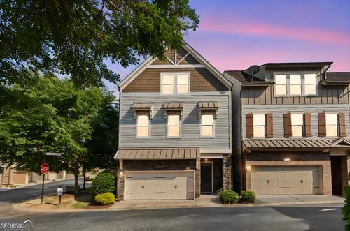 454 Cranleigh Rdg Se, Smyrna, GA, 30080-2008 | Card Image