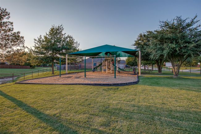 Community park and close to elementary school! | Image 23