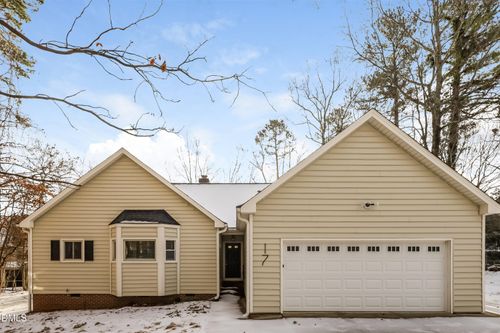 17 Governors Pl, Durham, NC, 27705-6429 | Card Image