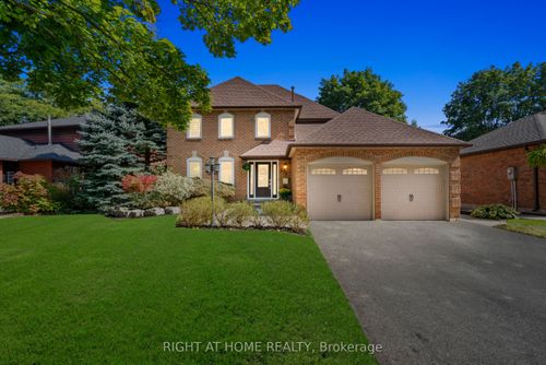 371 Melanie Cres, Ancaster, ON, L9G4B1 | Card Image