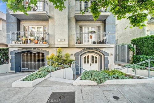201-1921 Malcolm Avenue, Los Angeles, CA, 90025 | Card Image