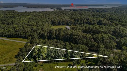 125 E Stone Rd, Apex, NC, 27523-5648 | Card Image