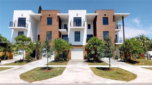 1501 N 17th Ave, Hollywood, FL, 33020 | Card Image