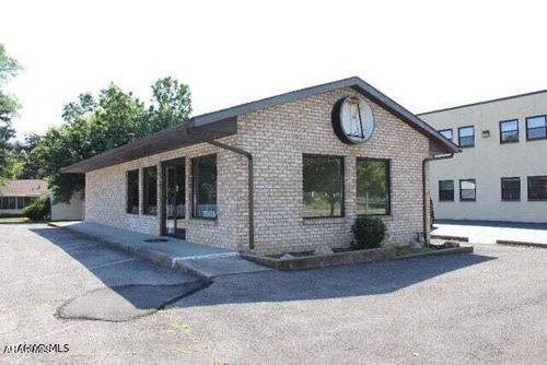 37-2537 Logan Blvd, Altoona, PA, 16602-3123 | Card Image