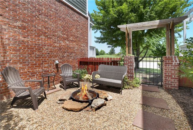 Side yard firepit | Image 24