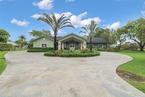 27825 Sw 168th Ct, Homestead, FL, 33031-2733 | Card Image