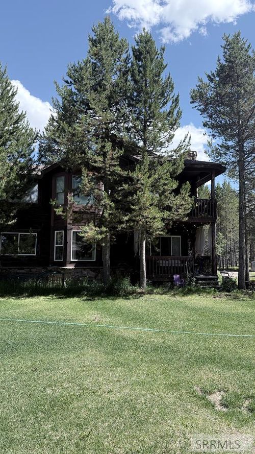 1-4143 Huckleberry Ln, Island Park, ID, 83429-5208 | Card Image