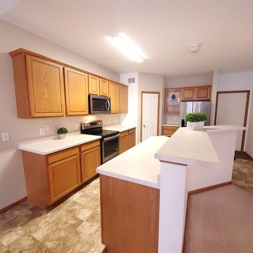 2466 Beech St W, Rosemount, MN, 55068-6509 | Card Image