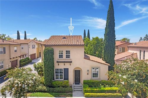 62 Chantilly, Irvine, CA, 92620-2805 | Card Image