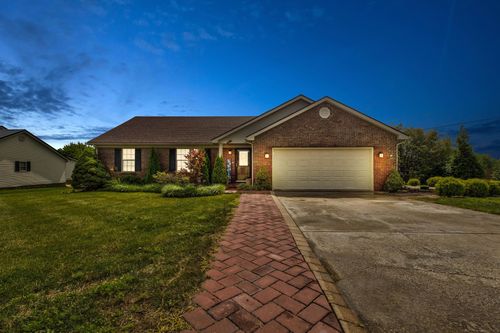 210 Helena Dr, Mt Sterling, KY, 40353-8303 | Card Image