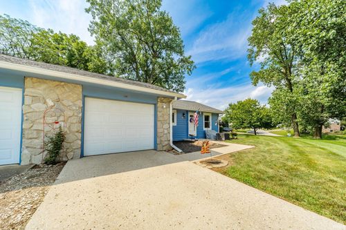 129 Wildwood Blvd, New Castle, IN, 47362-8933 | Card Image