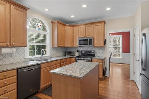 1869 Curraghmore Rd, Clemmons, NC, 27012-8852 | Card Image