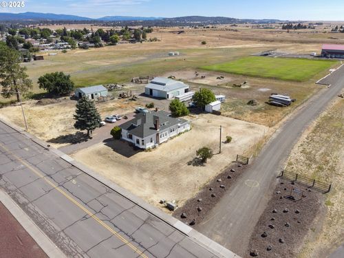 1102 S Roosevelt St, Goldendale, WA, 98620-4120 | Card Image