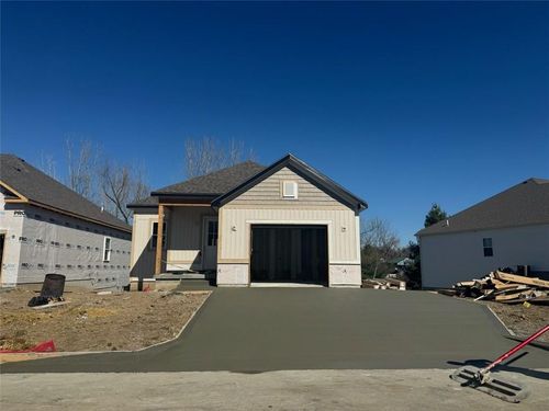 3111 Carlisle Ct, Saint Joseph, MO, 64506-4200 | Card Image