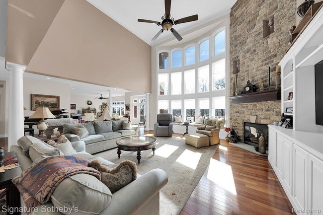 5001 Forest Valley Dr, House other with 6 bedrooms, 8 bathrooms and null parking in Clarkston MI | Image 17