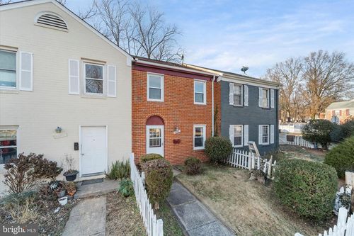 9828 Buckner Rd, MANASSAS, VA, 20110-5937 | Card Image