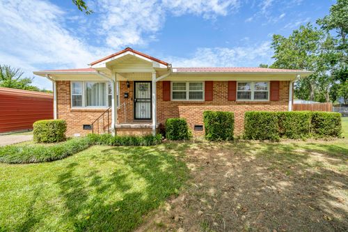 55 Squaw St, Savannah, TN, 38372-9526 | Card Image