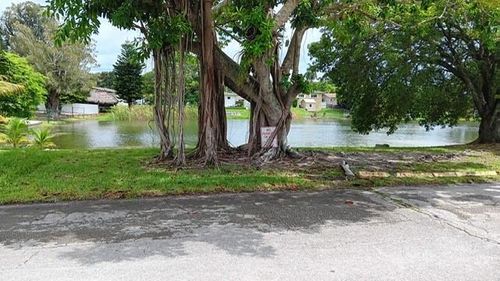 1070 Nw 149th St, Miami, FL, 33168-2024 | Card Image