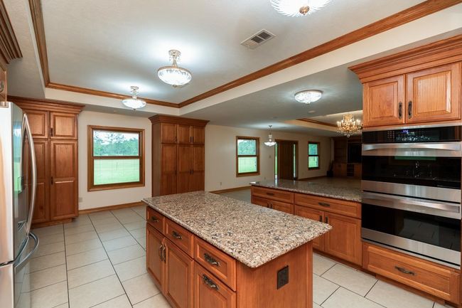 114 Holmes Rd, House other with 3 bedrooms, 3 bathrooms and null parking in Lumberton TX | Image 11