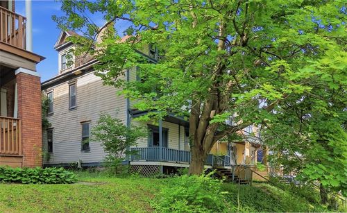 538 E 9th Ave, Munhall, PA, 15120-1916 | Card Image