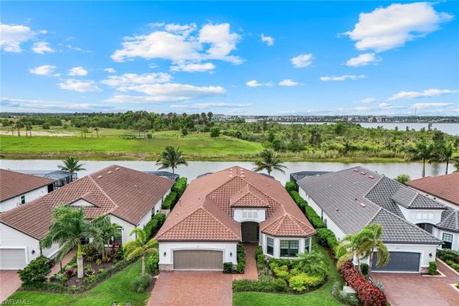 11641 Canal Grande Dr, House other with 4 bedrooms, 3 bathrooms and 2 parking in FORT MYERS FL | Image 4