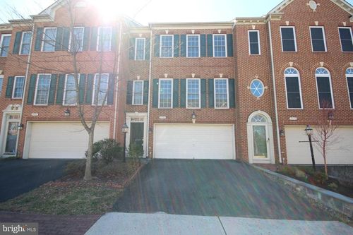 8025 Samuel Wallis St, LORTON, VA, 22079-2350 | Card Image