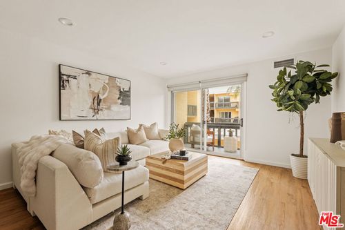 32-770 W Imperial Ave, El Segundo, CA, 90245 | Card Image
