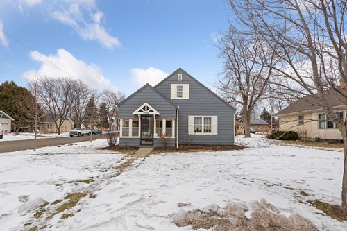 200 E 2nd St, Waconia, MN, 55387-1507 | Card Image