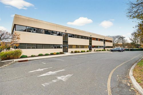 800-80 Red Schoolhouse Rd, Spring Valley, NY, 10977-7053 | Card Image