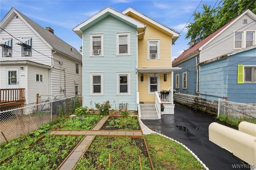 86 Modern Ave, Lackawanna, NY, 14218-3118 | Card Image