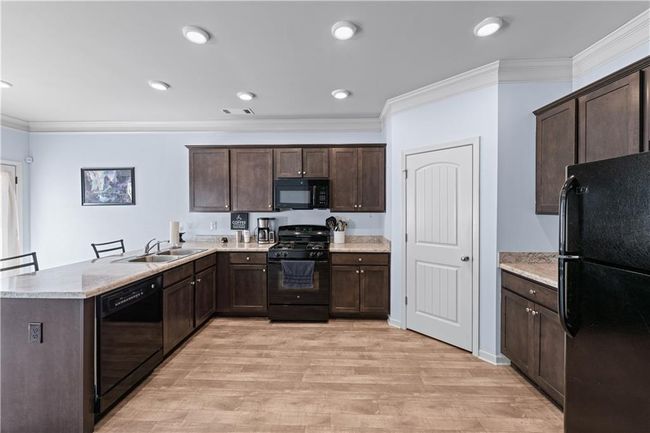 1736 Snapping Ct, Townhouse with 3 bedrooms, 3 bathrooms and null parking in Winder GA | Image 5