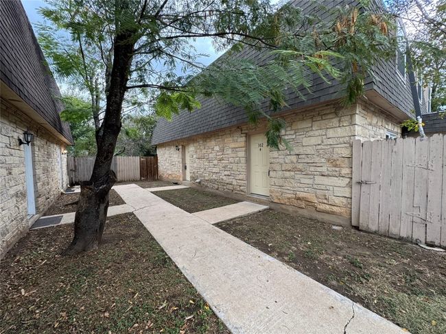 APT-104 - 5006 W Wind Trl, Home with 1 bedrooms, 2 bathrooms and 1 parking in Austin TX | Image 20
