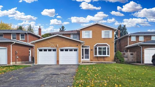 61 Braidwood Lake Rd, Brampton, ON, L6Z1R6 | Card Image