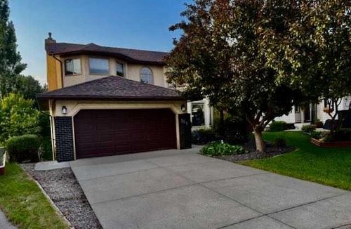 151 Riverside Mews Se, Calgary, AB, T2C3X9 | Card Image