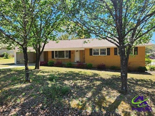 307 Fleming Dr, Bonaire, GA, 31005-4270 | Card Image