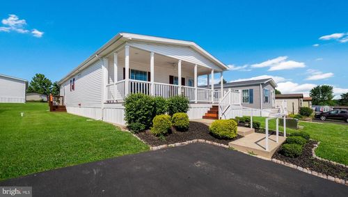 299 Meadow Ct, NORTH WALES, PA, 19454-1109 | Card Image
