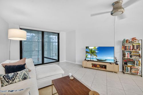 306-3900 N Hills Dr, Hollywood, FL, 33021-2540 | Card Image