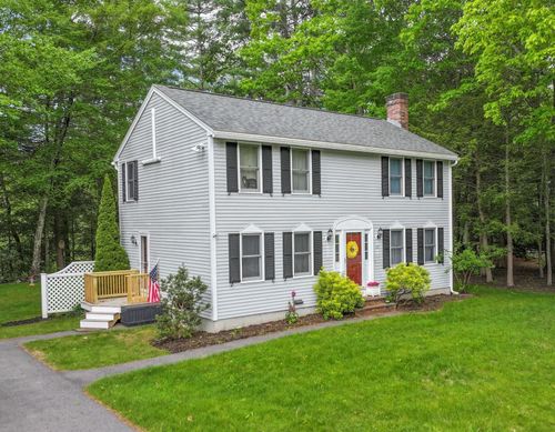 39 Dorothy Dr, Epping, NH, 03042-2315 | Card Image