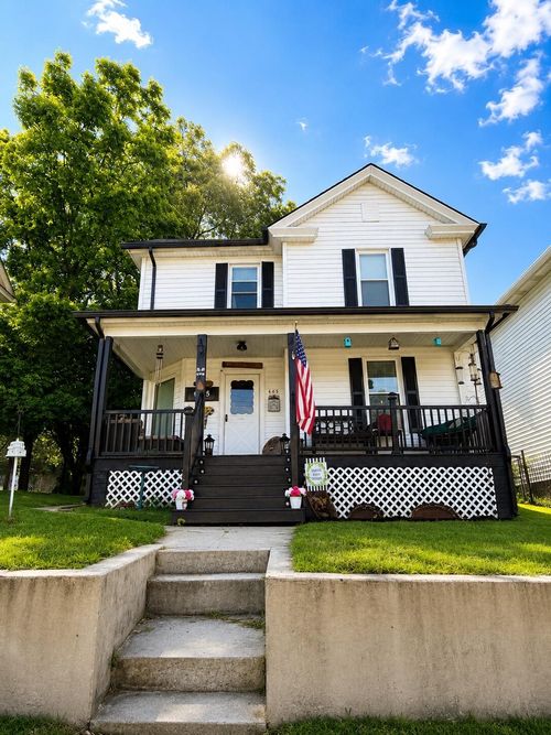 605 Brussels Ave, Clifton Forge, VA, 24422-1105 | Card Image