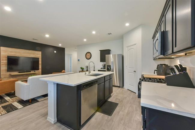 14417 Gray Rocks Rd, House other with 3 bedrooms, 2 bathrooms and 2 parking in Splendora TX | Image 7