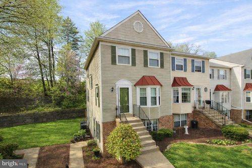 16252 Taconic Cir, DUMFRIES, VA, 22025-1529 | Card Image