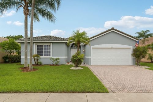 8752 Nw 75th Ct, Tamarac, FL, 33321-2441 | Card Image