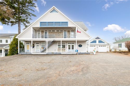 4139 Lake Rd, Williamson, NY, 14589-9576 | Card Image